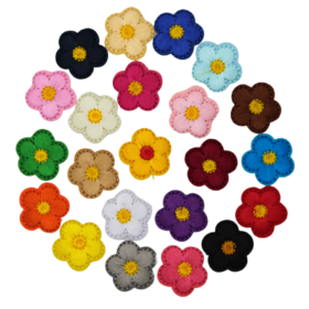 Mini Daisy Patch (Small/Embroidery)